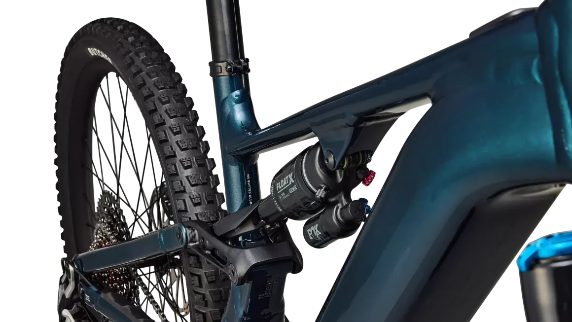 Levo 4 Comp Alloy